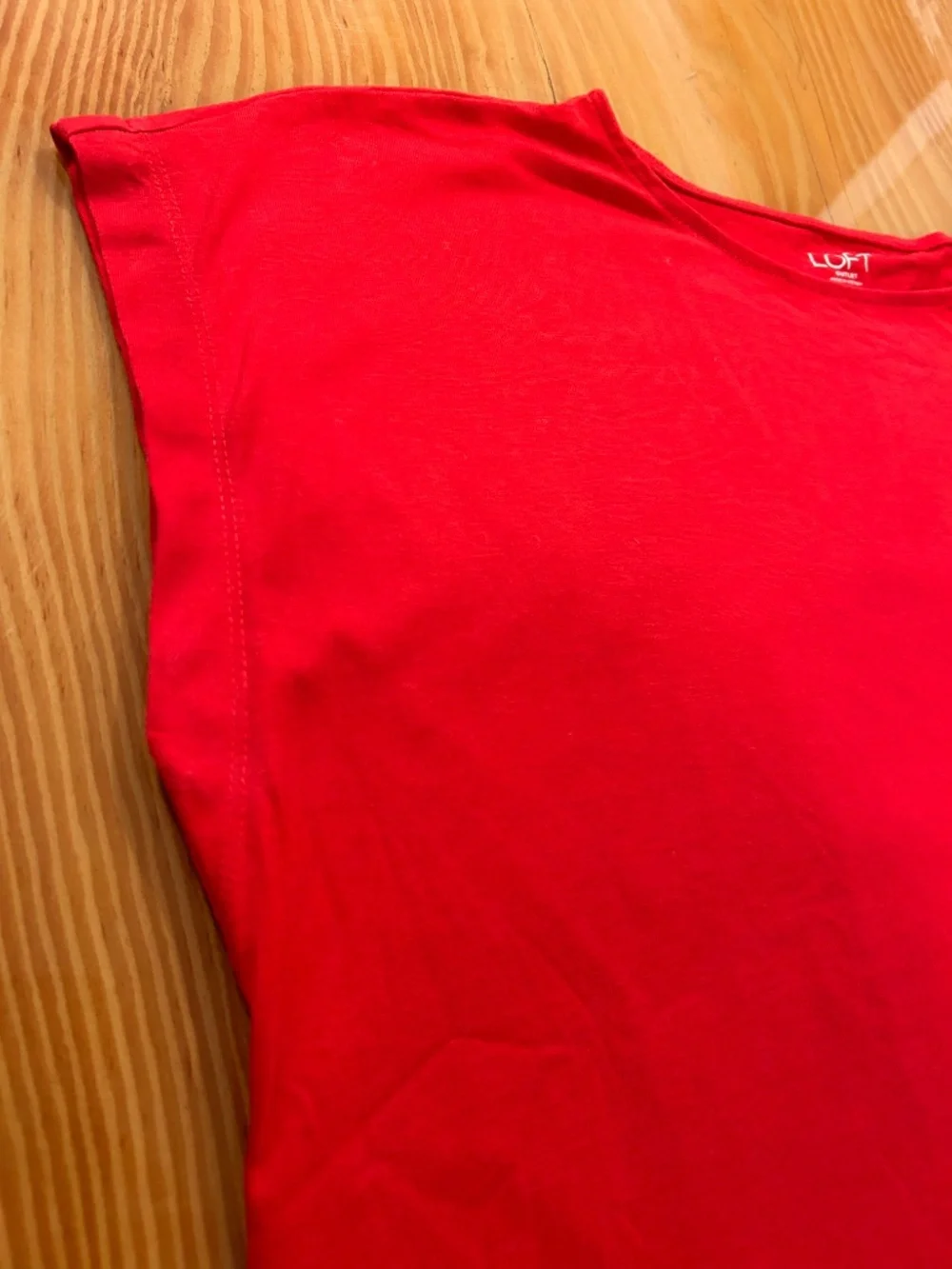 Loft Outlet Bright Red Top with Cap Sleeves - Size L - Picture 2 of 6
